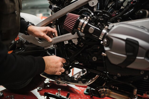 Jak wybrać odpowiednie akcesoria do montażu twojego motocykla?
